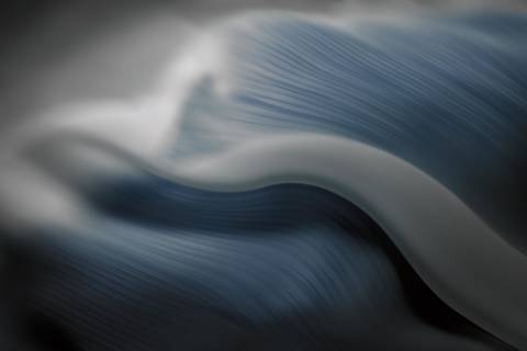 Título: Estige
medidas: 70x110cm ou 100x150cm
pode ser instalada na horizontal ou na vertical.'