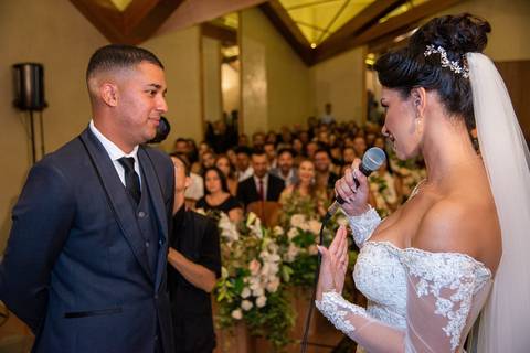 Noiva no Microfone Casamento na Mansão Arabesque SP'