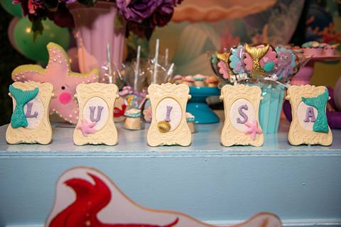 Buffet Pirulito Colorido Tatuapé SP Letras Decorativas'