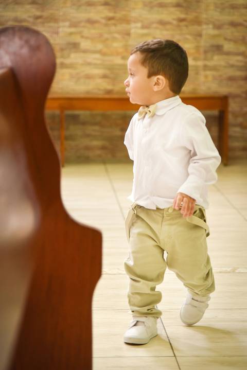 Fotografia do Batizado Andando Pela Igreja São José em São Paulo, SP Feita por Priscila Felix Fotógrafa de Casamentos, Ensaios e Família'