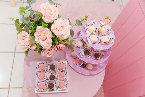 Foto dos Doces da Mesa do Bolo Em Guarulhos - SP, Foto Feita Pela Priscila Felix Fotógrafa de Família, Casamento e Ensaios '
