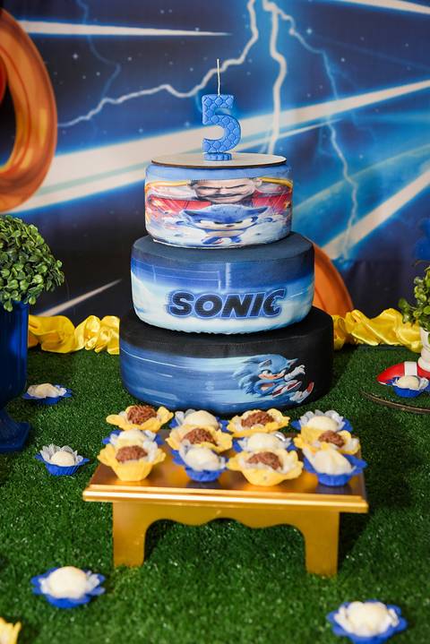 Foto Bolo Com o Tema Sonic No Buffet Festas & Cia Na Mooca - SP, Foto Feita Pela Priscila Felix Fotógrafa de Família, Casamentos e Ensaios '