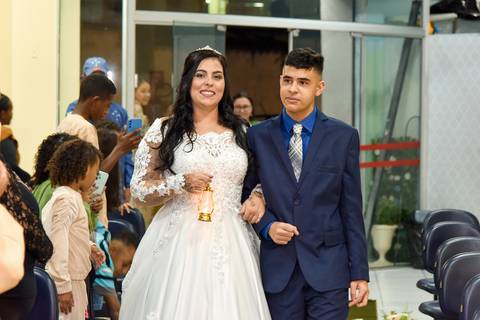 Fotografia da Entrada da Noiva com Seu Filho em São Paulo - SP Feita por Priscila Felix Fotógrafa de Casamentos, Ensaios e Família'