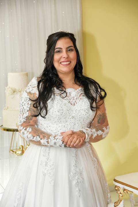 Fotografia da Noiva Sorrindo em São Paulo - SP Feita por Priscila Felix Fotógrafa de Casamentos, Ensaios e Família'