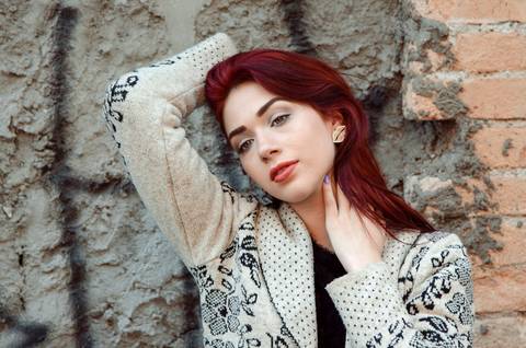 Ensaio Feminino Street Style Vila Maria Zélia Belém Sentada na Escada'