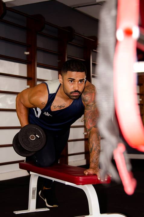 Ensaio Masculino Academia Sanches Sports Guarulhos SP Com Anilhas'