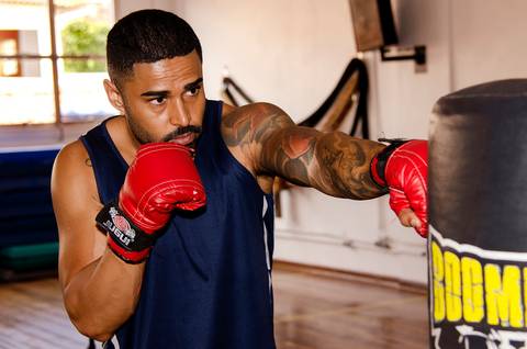 Ensaio Masculino Academia Sanches Sports Guarulhos SP Box Socando o Saco'