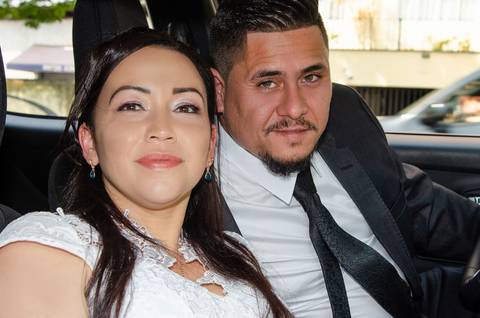 Recepção no Bar Bistrô Piteu na Vila Romana Chegada dos Noivos no Carro'