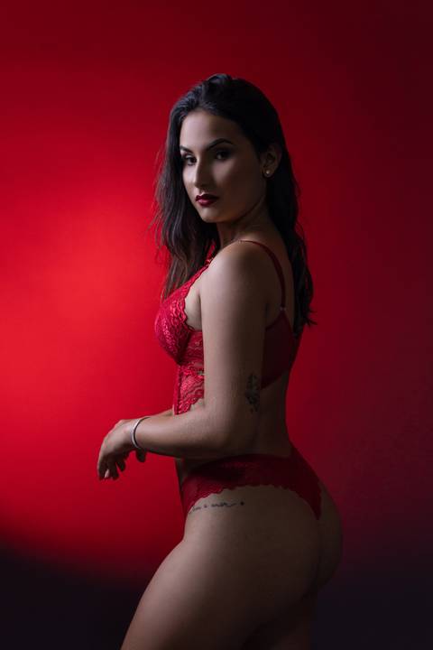 ensaio sensual feminino em estudio em alta floresta'