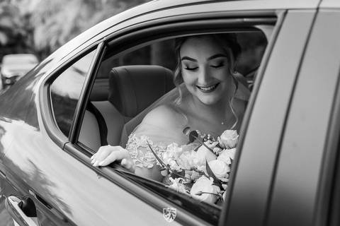 Noiva no Carro'