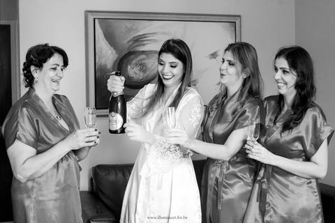 making of da noiva, vestido da noiva, sapato da noiva, dia da noiva, making of em casa, festa de casamento, decoração de casamento, noivos, noiva, noivo, casamento, fotografia de casamento goiania, fotografia de casamento go, casamento em go'