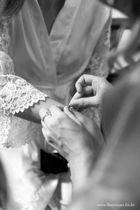 making of da noiva, vestido da noiva, sapato da noiva, dia da noiva, making of em casa, festa de casamento, decoração de casamento, noivos, noiva, noivo, casamento, fotografia de casamento goiania, fotografia de casamento go, casamento em go'