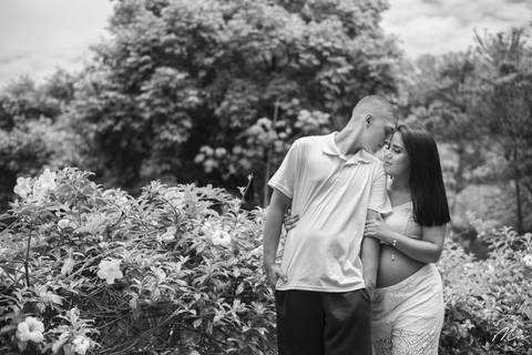 ensaio-gestante-no-parque-ecologico-de-guaratingueta-sp'