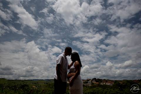 ensaio-gestante-no-parque-ecologico-de-guaratingueta-sp'