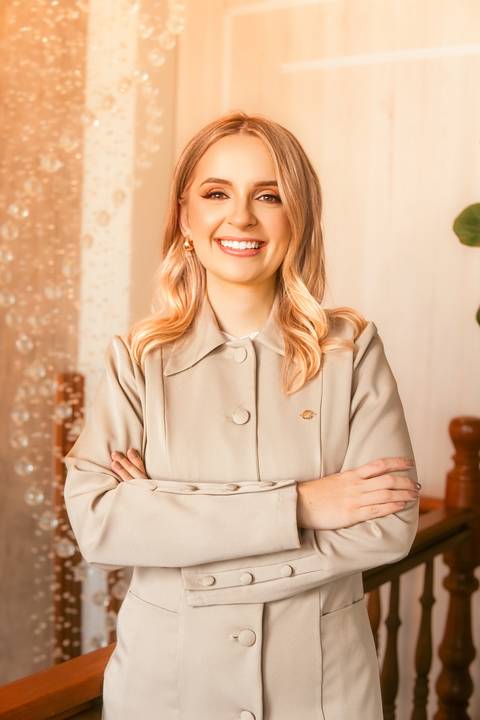 Dra Lorena Domareski | Invisalign'