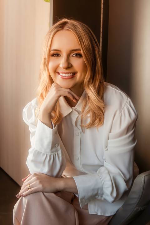 Dra Lorena Domareski | Invisalign'