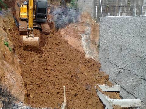 Construção de Muro de Arrimo
Vila Matilde São paulo SP'