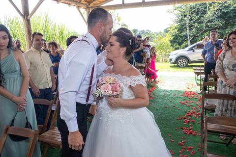 #weddingbrasil #casamento #noivas #wedding #bride #noiva #prewedding #fotografiadecasamento #weddingday #fotografodecasamento #voucasar #love #weddingdress #vestidodenoiva #noivasdobrasil #casamentos #destinationwedding #weddinginspiration #noivos #weddin'