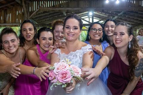#weddingbrasil #casamento #noivas #wedding #bride #noiva #prewedding #fotografiadecasamento #weddingday #fotografodecasamento #voucasar #love #weddingdress #vestidodenoiva #noivasdobrasil #casamentos #destinationwedding #weddinginspiration #noivos #weddin'