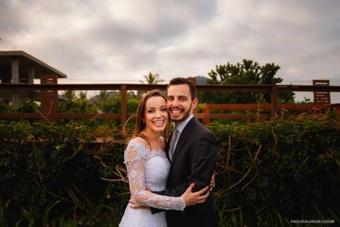 Ensaio Trash The Dress - Praia do Estaleirinho - Balneário Camboriú'