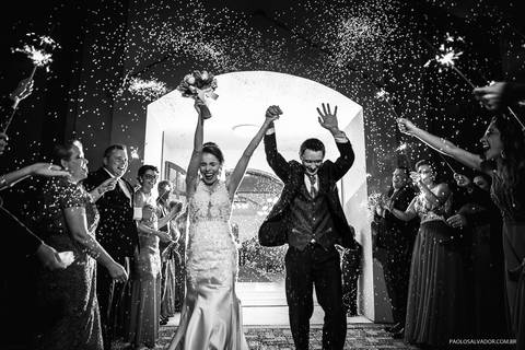 Wedding - Micheli e Rodrigo - Igreja - Timbó - SC - Paolo Salvador Fotografias  - Chuva de arroz'