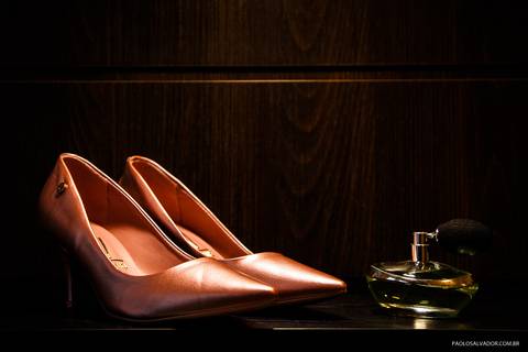 Casamento - Jonathan e Gabi - Timbó - Rodeio - Santa Catarina - Making of da noiva - hotel blue hill - sapato de noiva'