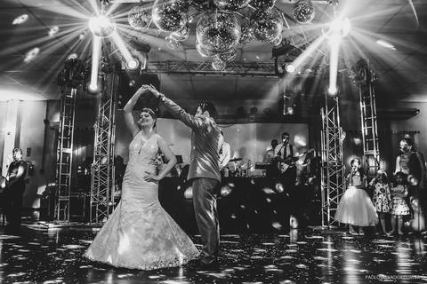 Casamento - Jonathan e Gabi - Timbó - Rodeio - Santa Catarina - Adesso Cucina Moser - Festa de Casamento - Valsa dos Noivos'