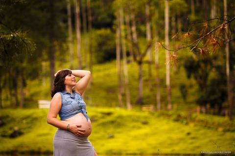 Ensaio gestante no Morro do Andreazza em Rio dos Cedros, Santa Catarina'