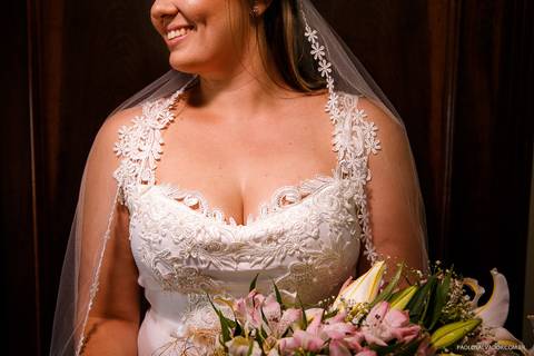 Casamento na Praia de Taquaras em Balneário Camboriú, Santa Catarina. Wedding ao ar livre, Barbara e Rubem, Paolo Salvador - Photo & Film. Fotos dos Bastidores do casamento. Vestido de Noiva. Fotos criativas. Making Of da Noiva'