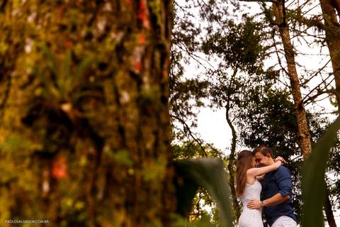 Ensaio Pré-Wedding - Valéria e Eduardo em Rio dos Cedros, na Cachoeira Formosa em Santa Catarina por Paolo Salvador Fotografias'