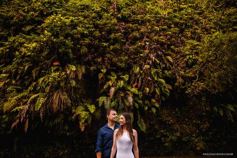 Ensaio Pré-Wedding - Valéria e Eduardo em Rio dos Cedros, na Cachoeira Formosa em Santa Catarina por Paolo Salvador Fotografias'