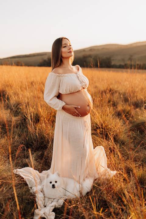 Ensaio gestante ao por do sol estilo boho'
