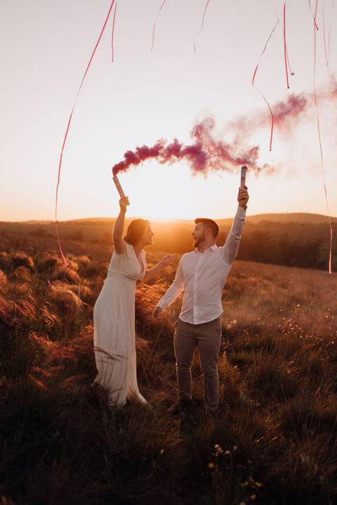 Ensaio ao por do sol revelando o sexo do bebê!

'