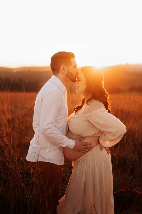 Ensaio gestante externo com por do sol'