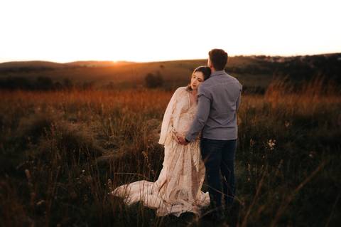 ensaio gestante ao por do sol '