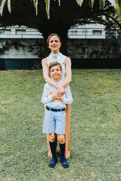 Reportagem fotográfica de comunhão em igreja'