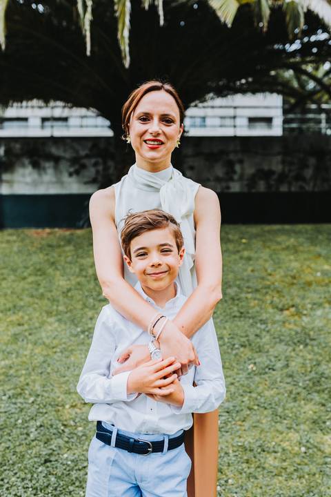 Reportagem fotográfica de comunhão em igreja'