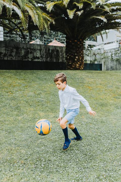 Reportagem fotográfica de comunhão em igreja'
