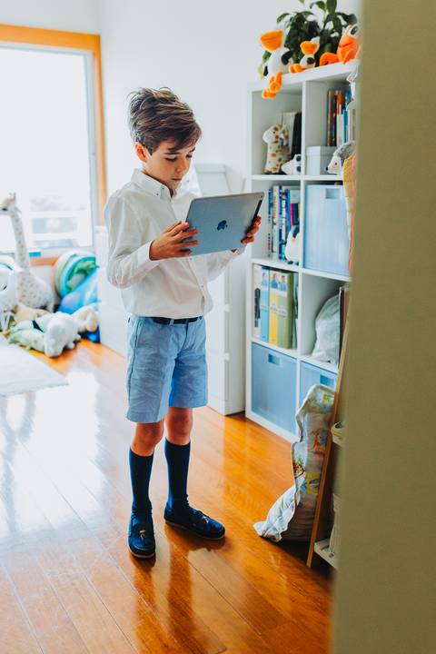 Reportagem fotográfica de comunhão em igreja'