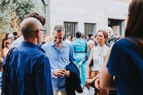 Reportagem fotográfica de comunhão em igreja'