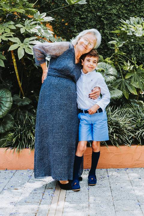 Reportagem fotográfica de comunhão em igreja'