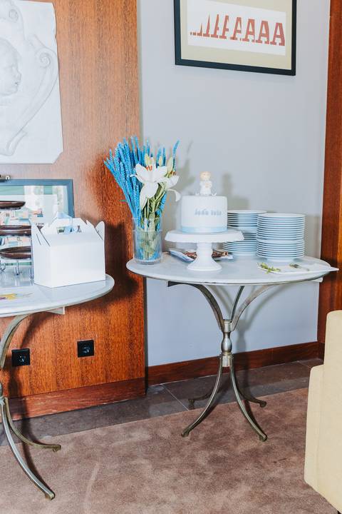 Reportagem fotográfica de comunhão em igreja'