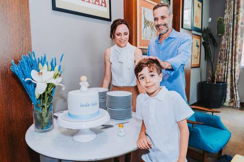 Reportagem fotográfica de comunhão em igreja'