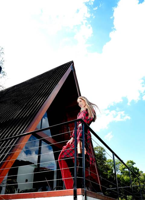 Moda feminina de inverno na montanha '