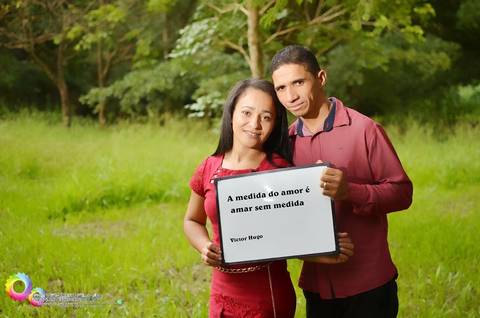 ENSAIO PRÉ-WEDDING VAL E FRANKDEL PARQUE ECOLÓGICO DOS JEQUITIBÁS SOBRADINHO, BRASÍLIA - DF usamos um quadro branco Ensaio pré wedding '