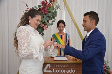 Cartório Colorado Casamento alianças Juíza  Nina s Porto'
