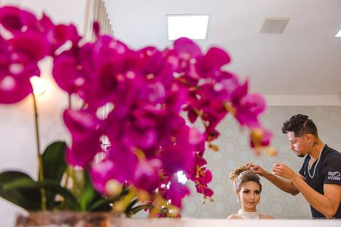 lindo aniversário de 15 anos da Sarah realizado em Vitória por fotógrafos de casamento de vila velha fotógrafos de casamento de Vitória fotógrafos de casamento de Serra ES com vestido making of e maquiagem e fotos de balada e dança'