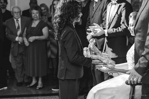 lindo aniversário de 15 anos da Sarah realizado em Vitória por fotógrafos de casamento de vila velha fotógrafos de casamento de Vitória fotógrafos de casamento de Serra ES com vestido making of e maquiagem e fotos de balada e dança'