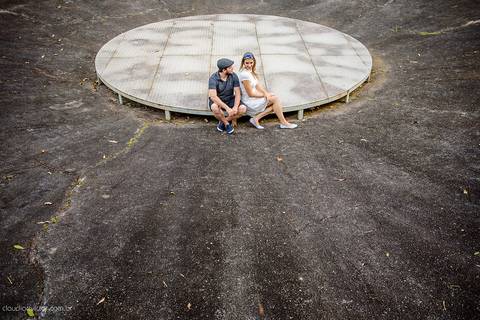 Lindo ensaio namoro de casal pré wedding realizado em Matilde com cachoeira por do sol noivo e noiva realizado por fotógrafos de casamento de Vila Velha fotógrafos de casamento de vitória fotógrafos de casamento de serra espirito santo ES'