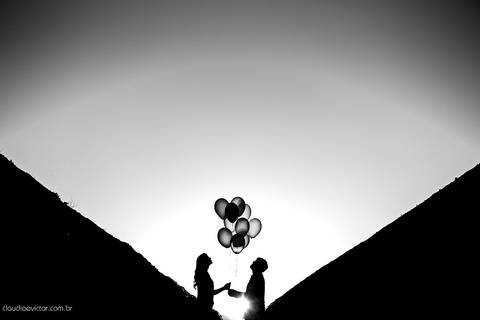 Lindo ensaio namoro de casal pré wedding realizado em Matilde com cachoeira por do sol noivo e noiva realizado por fotógrafos de casamento de Vila Velha fotógrafos de casamento de vitória fotógrafos de casamento de serra espirito santo ES'